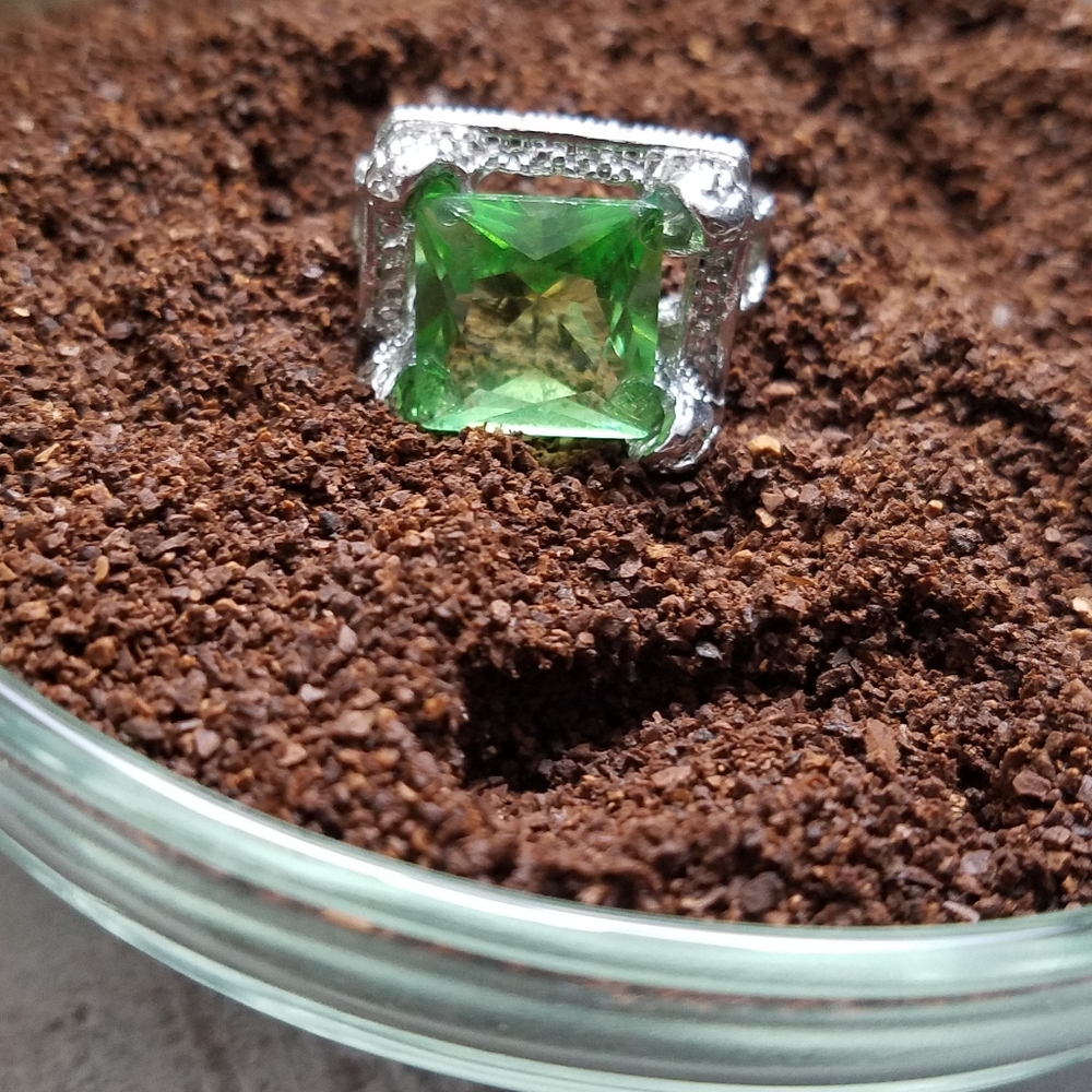 Apple green cocktail ring